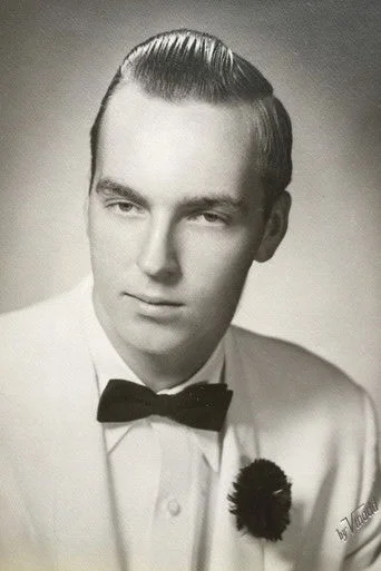 Chân dung Rudy Bond