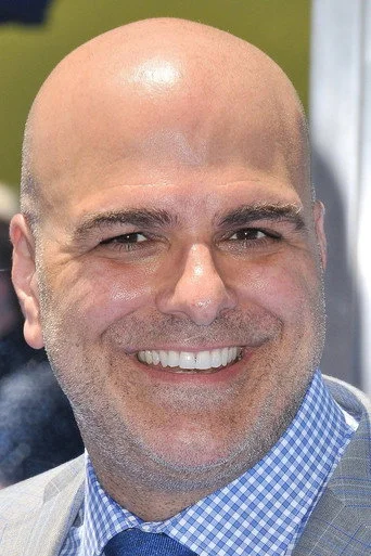 Chân dung Tony Leondis