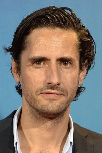 Chân dung Juan Diego Botto