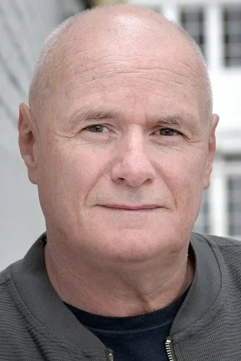 Chân dung Dave Johns
