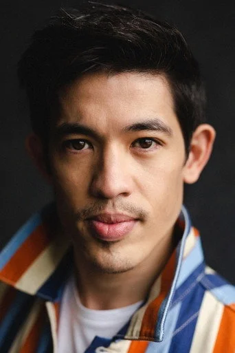 Chân dung Christopher Chung