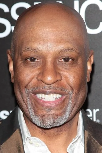 Chân dung James Pickens Jr.