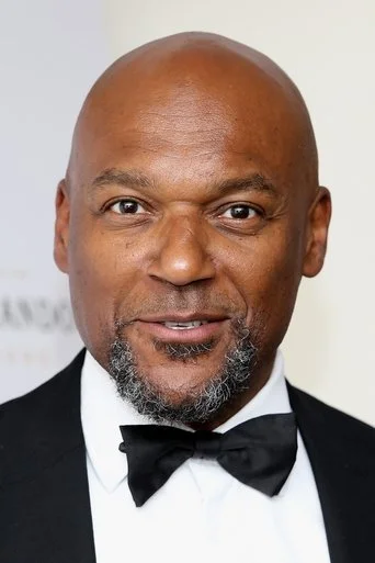Chân dung Colin Salmon