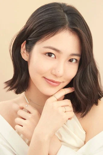 Chân dung Shin Ye-eun