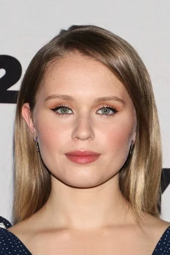Chân dung Eliza Scanlen