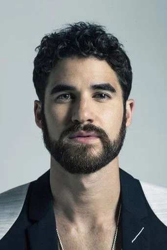 Chân dung Darren Criss