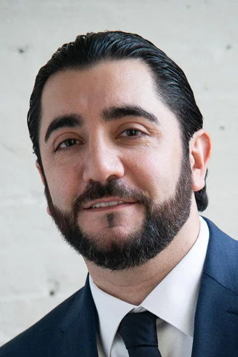 Chân dung Vache Tovmasyan