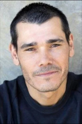 Chân dung Mathew Wilkinson