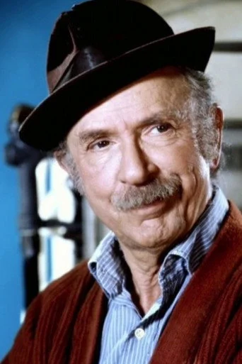 Chân dung Jack Albertson