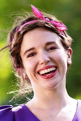 Chân dung Natalie Palamides