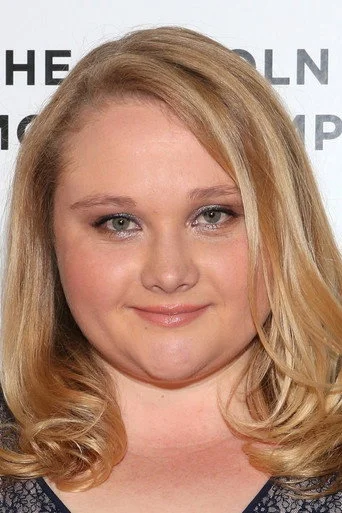 Chân dung Danielle Macdonald