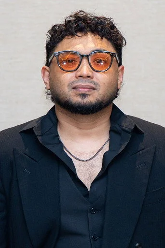 Chân dung Ubai Amir