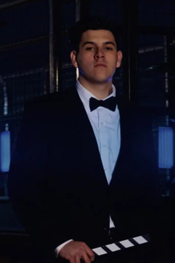 Chân dung Anthony Xzavier Estrada