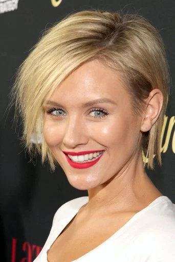 Chân dung Nicky Whelan