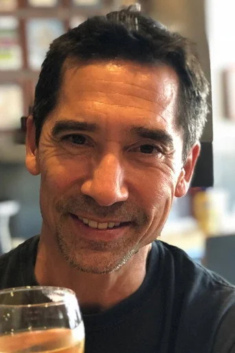 Chân dung Keith Cooke