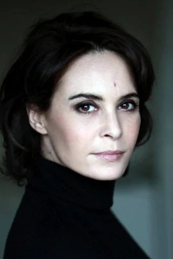 Chân dung Nathalie Roussel