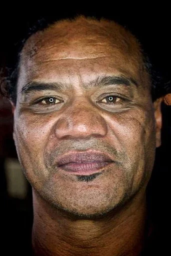 Chân dung Lawrence Makoare