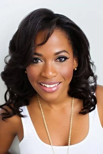 Chân dung Nneka Elliott