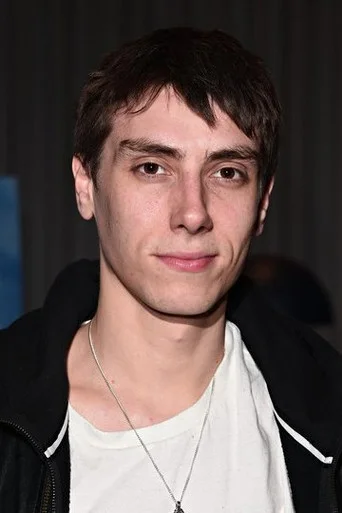 Chân dung Alexander Arnold