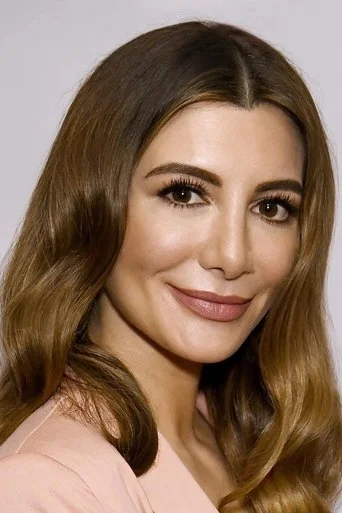Chân dung Nasim Pedrad