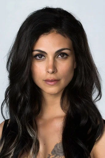 Chân dung Morena Baccarin