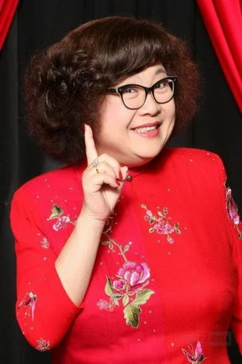 Chân dung Lydia Shum Tin-Ha