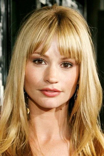 Chân dung Cameron Richardson