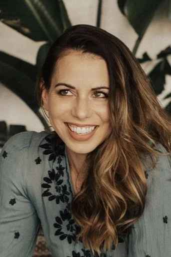 Chân dung Laura Bailey