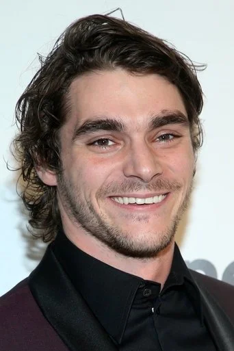 Chân dung RJ Mitte