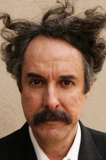 Chân dung Ron Lynch
