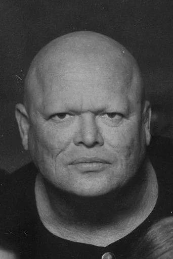 Chân dung Milton Reid