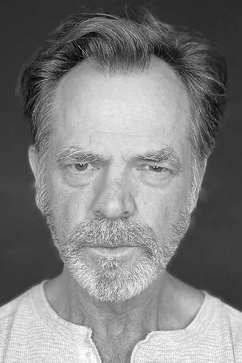 Chân dung Stuart Hughes