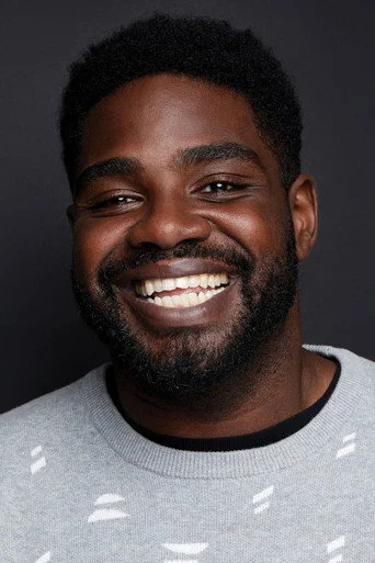 Chân dung Ron Funches