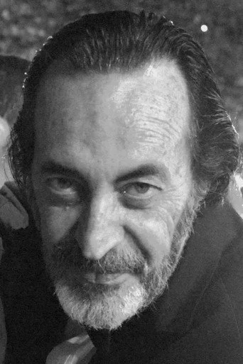 Chân dung Hichem Rostom