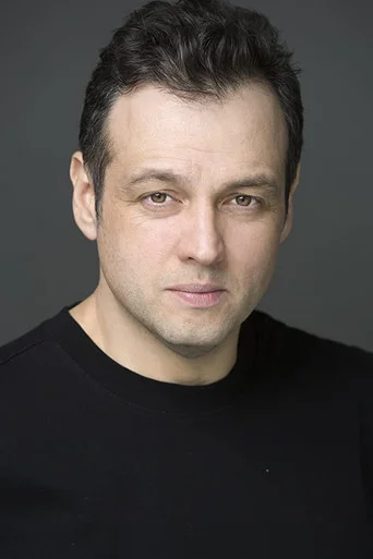 Chân dung Carlos Diaz