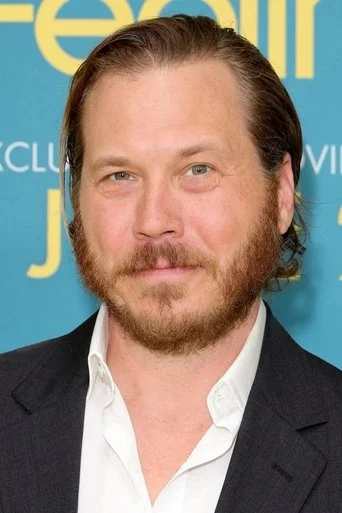 Chân dung Scott MacArthur