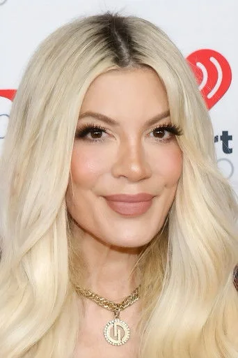Chân dung Tori Spelling