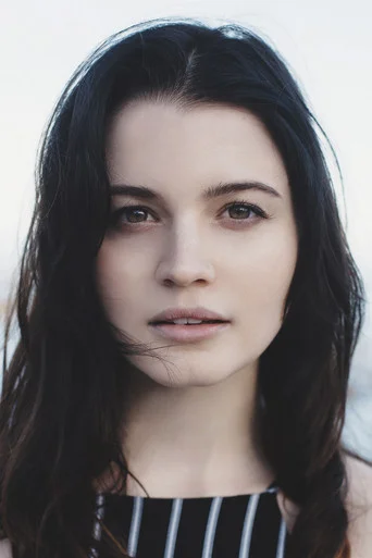 Chân dung Meganne Young