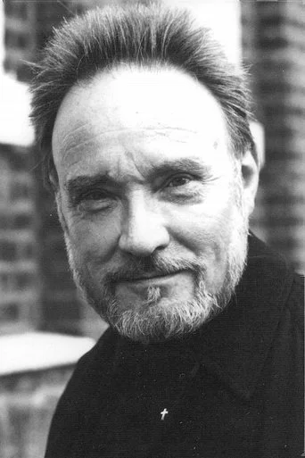 Chân dung Don Henderson
