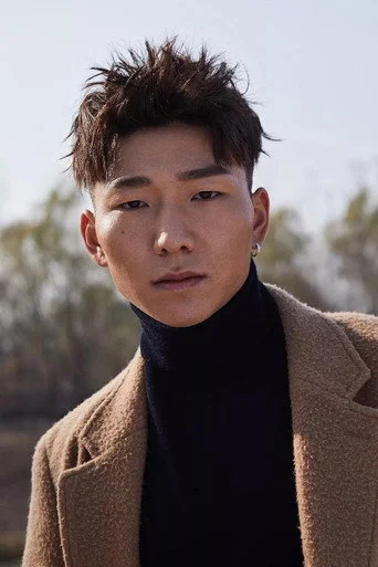 Chân dung Alan Aruna