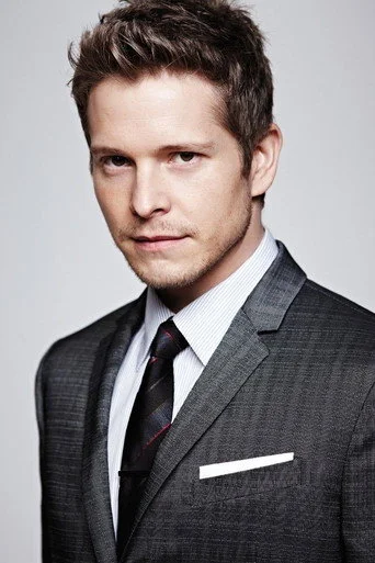 Chân dung Matt Czuchry