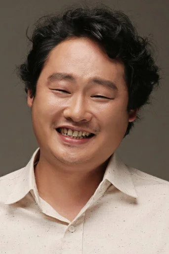 Chân dung Lee Yoo-jun