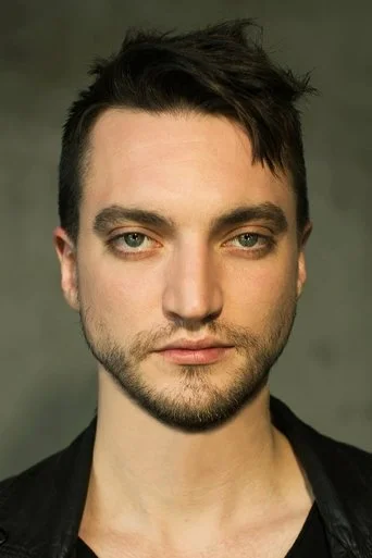 Chân dung Richard Harmon