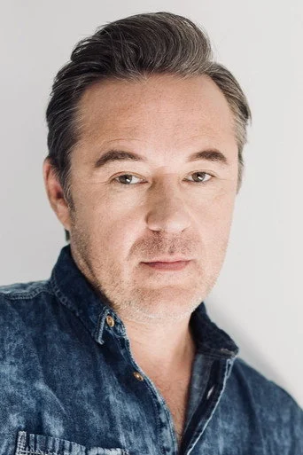 Chân dung Currie Graham