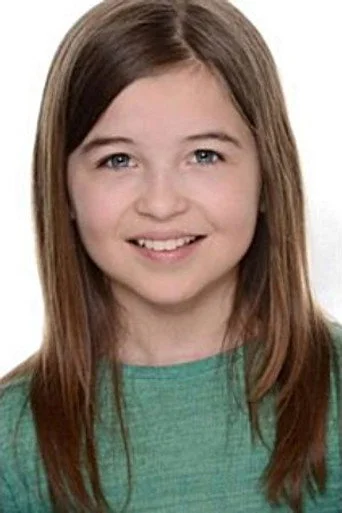 Chân dung Amy Newey
