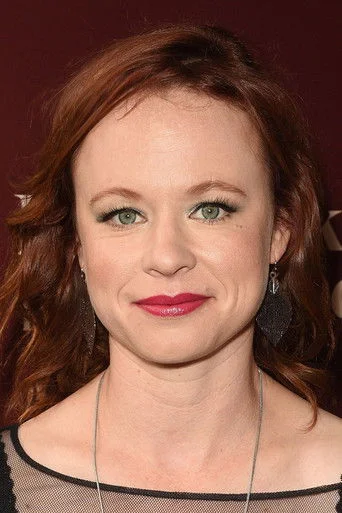 Chân dung Thora Birch