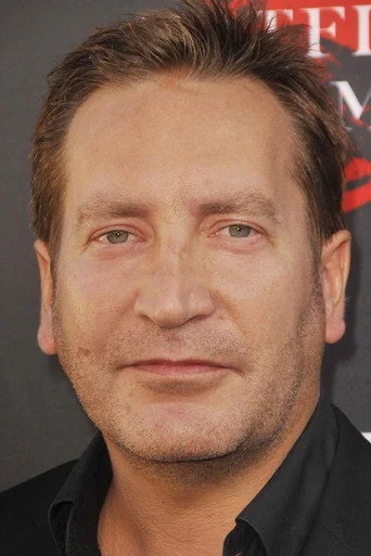 Chân dung Ronan Vibert