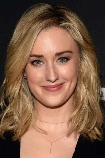 Chân dung Ashley Johnson