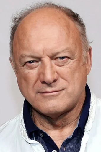 Chân dung John Doman