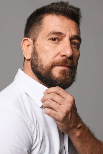 Chân dung Raúl Tejón